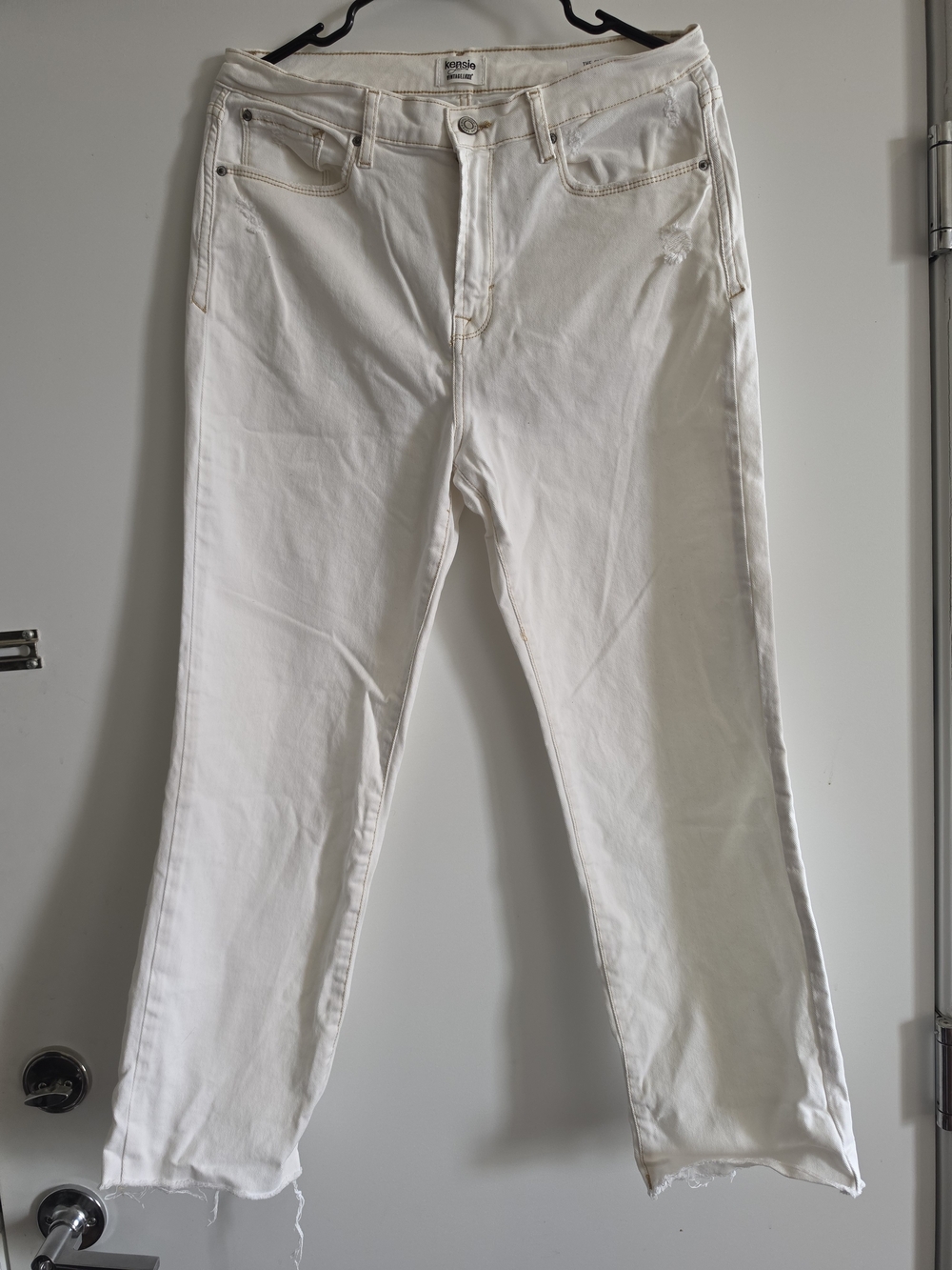 Kensie White Straight-Leg Jeans